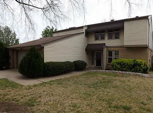 405 Overcrest Dr, Benbrook, TX 76126