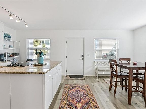 5th image of 2308 1st St APT 1