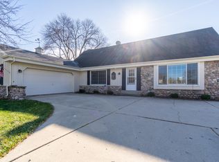 12345 W Bobolink Ave, Milwaukee, WI 53225