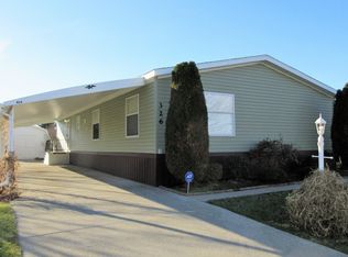 326 Pin Oak Cir, Elyria, OH 44035