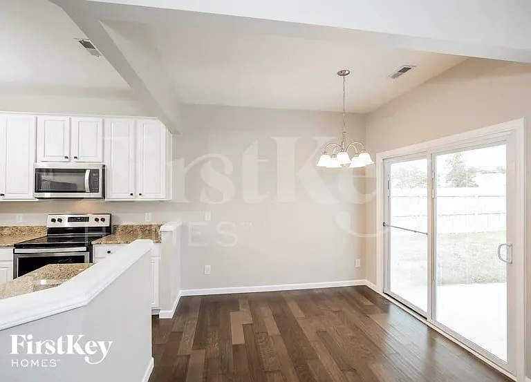 4531 Wayland Ct — Photo 5