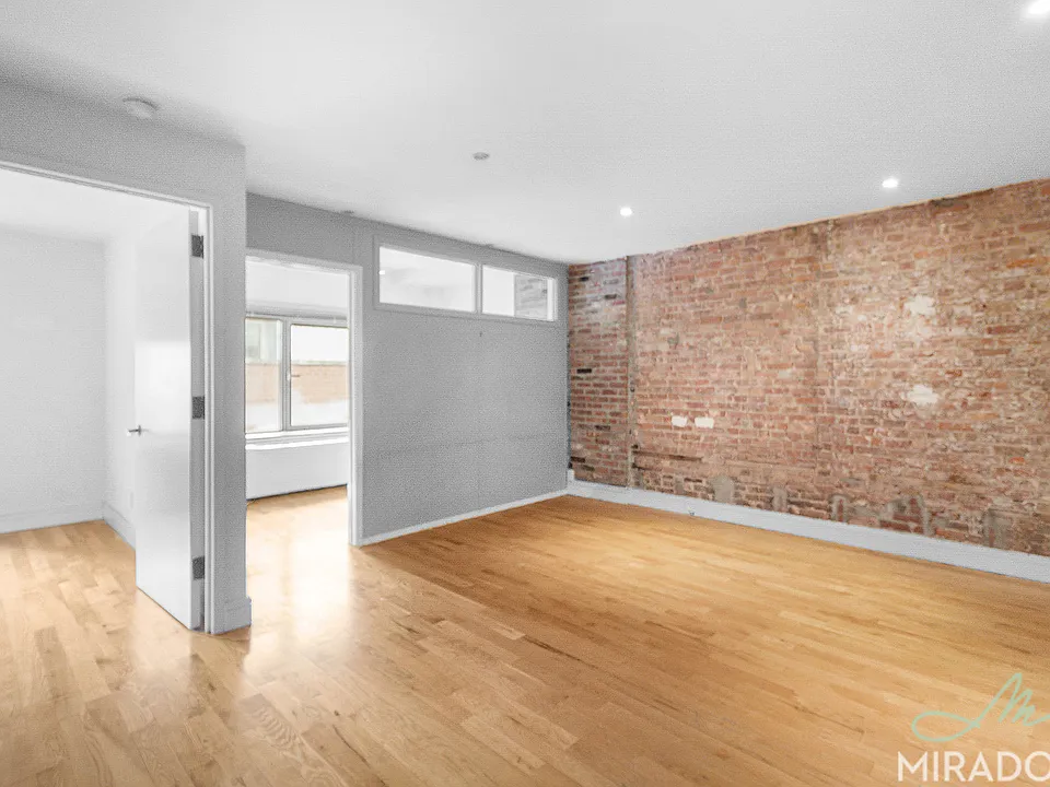 636 E 11th St #2A