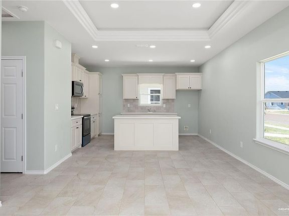 3rd image of 222 W Mahl St #1