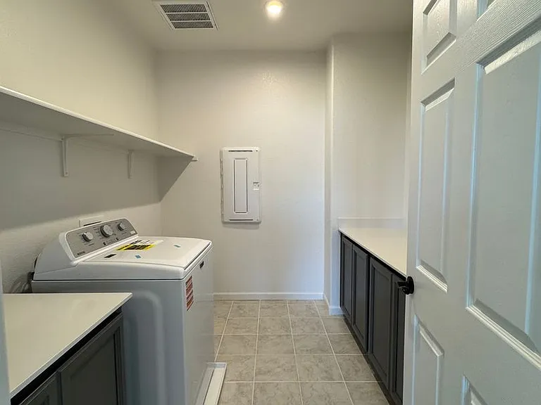 7602 Afonso Way — Photo 33