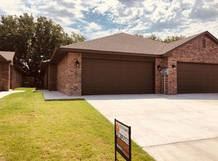 344 Chalk Hill Ct, Edmond, OK 73003