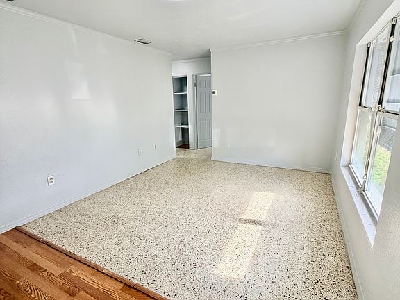 2nd image of 4169 Highland Loop