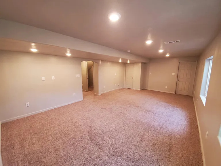 466 E Apple Grove Ln — Photo 11