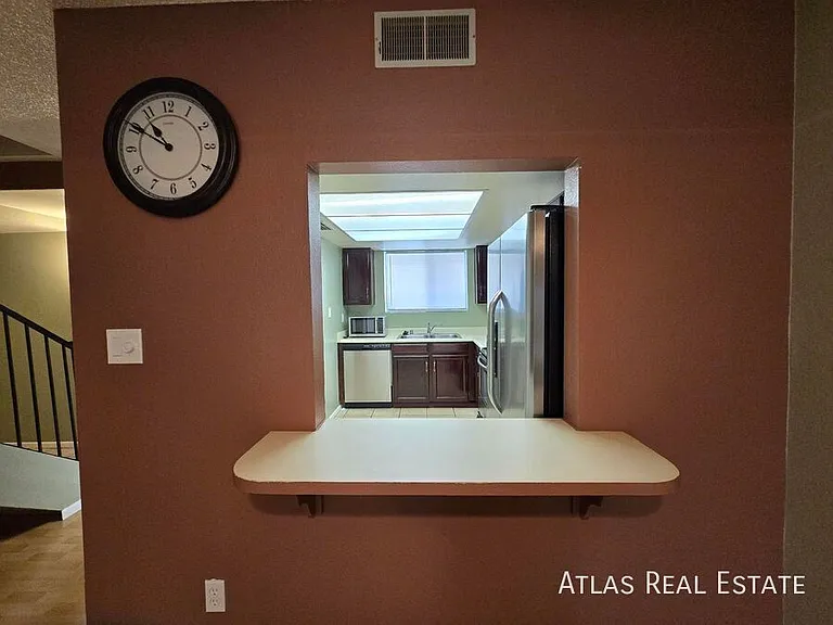 4540 W Maryland Ave — Photo 5