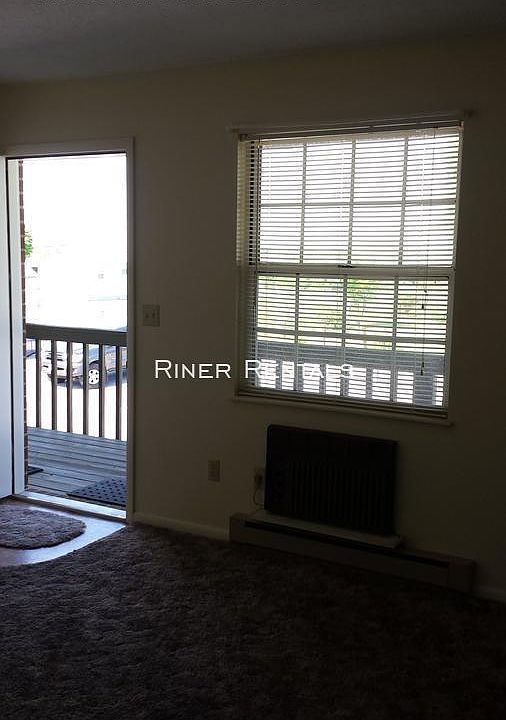 2nd image of 110 Lucas Ln APT 6