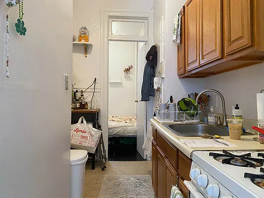 Rented by Ethan Blinder, LREB | media 23