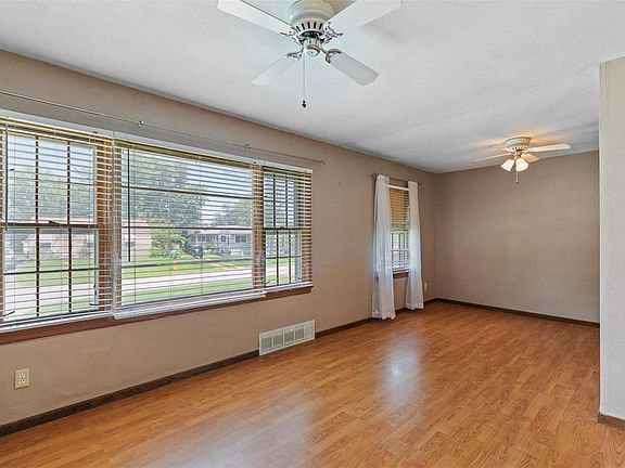 2nd image of 4310 Heidelberg Ave