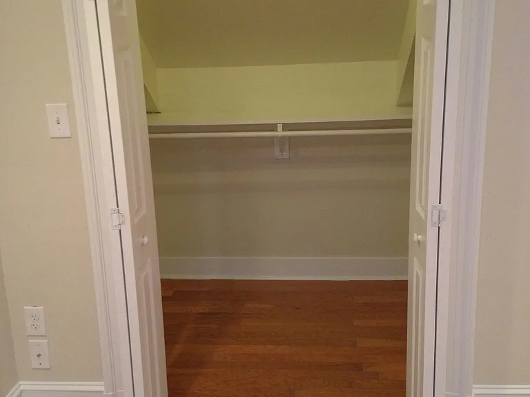 2501 Christian St — Photo 8