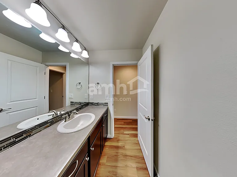 2681 Moore Ave — Photo 17