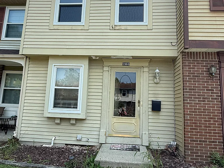 5966 Black Oak Dr — Photo 1