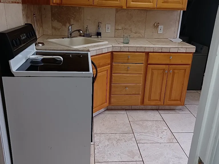 2237 Salisbury St #A — Photo 10