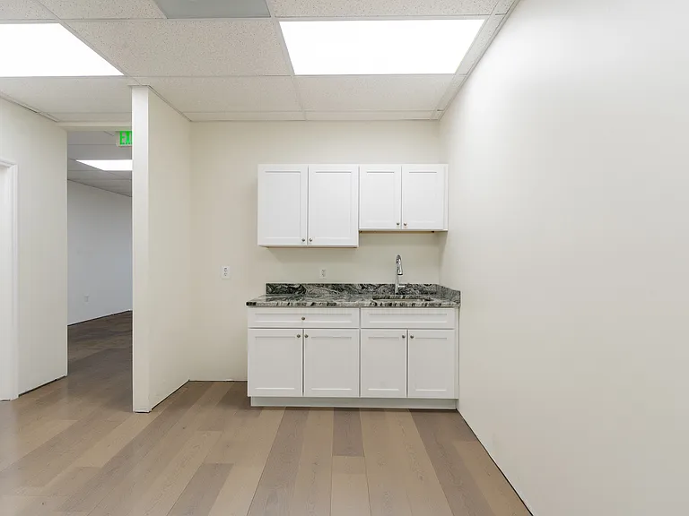 1838 E Joppa Rd #1 — Photo 13