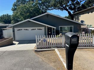 300 Old County Rd, Templeton, CA 93465