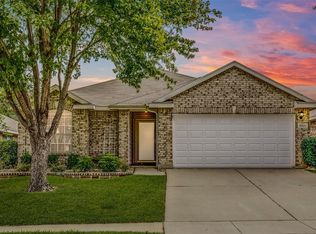 5821 Bridal Trl, Fort Worth, TX 76179