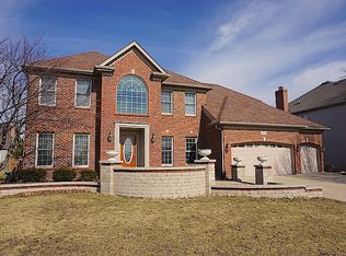 3615 Grassmere Rd, Naperville, IL 60564