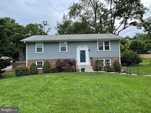 2nd image of 6027 Brook Dr