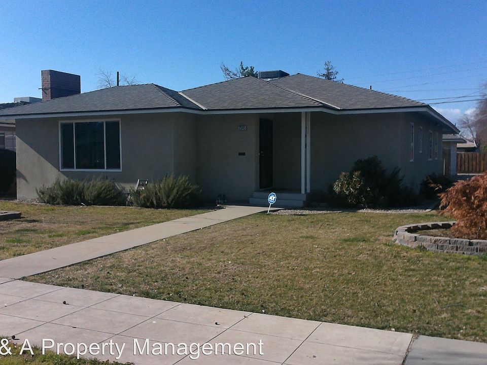 1st image of 2545 N Vagedes Ave