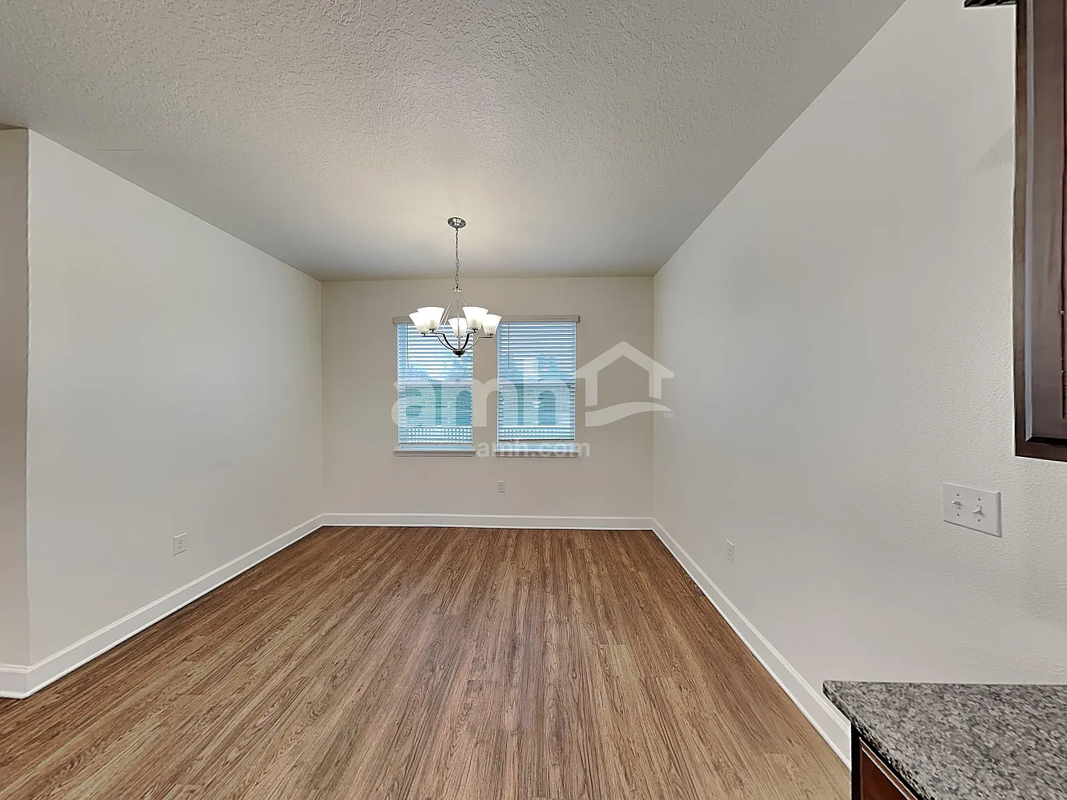 4 bed, 3.0 bath, 2229 sqft, $2,650 — Photo 4