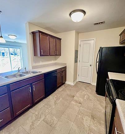 2nd image of 121 Colonnade St #11078135