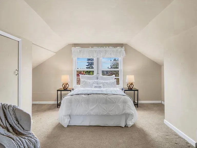 3330 SW Primrose St — Photo 5