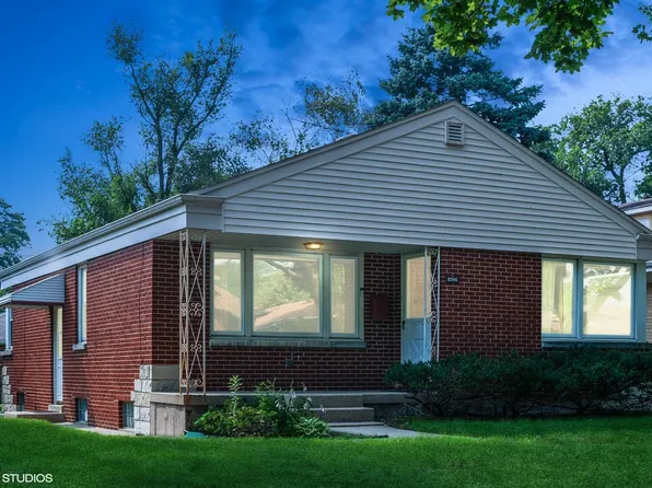 8540 Mansfield Ave, Morton Grove, IL 60053