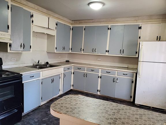 4th image of 706 Hinsley St