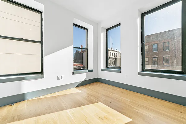 Rented by MNS | media 23