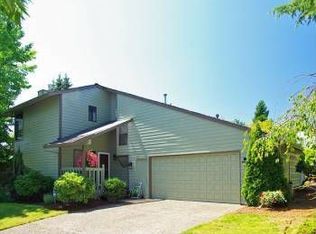 10895 SW Summer Lake Dr, Tigard, OR 97223