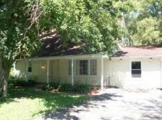 719 Juniper Rd, Valparaiso, IN 46385