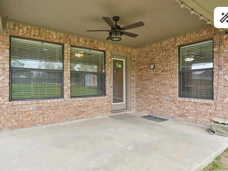 133 E Mosley Ln — Photo 14