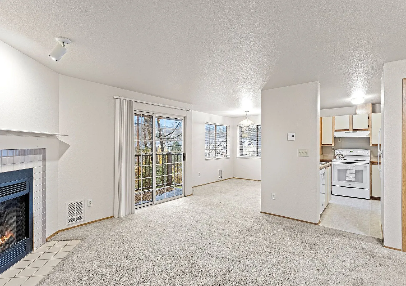 Heron View Apartment Homes — Photo 3