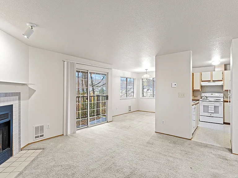 Heron View Apartment Homes — Photo 19