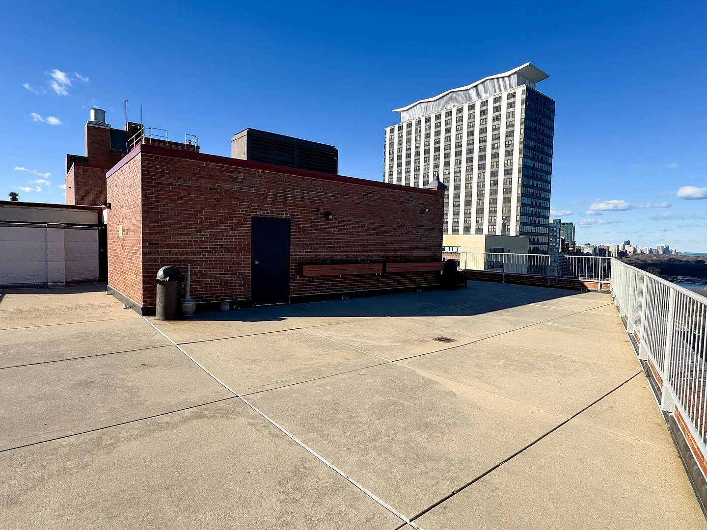 Studio, 600 sqft, $1,850 — Photo 4