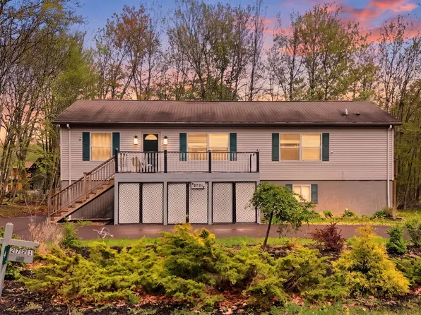4 Pebble Ct, Lake Ariel, PA 18436