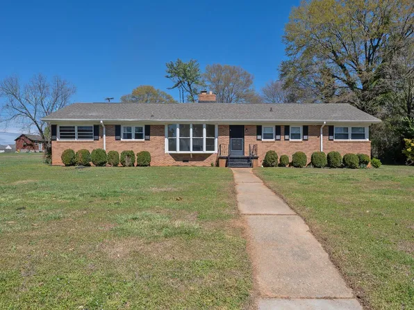 101 Benjamin Ave, Greer, SC 29651