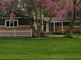 4340 Crestknoll Dr, Grand Blanc, MI 48439