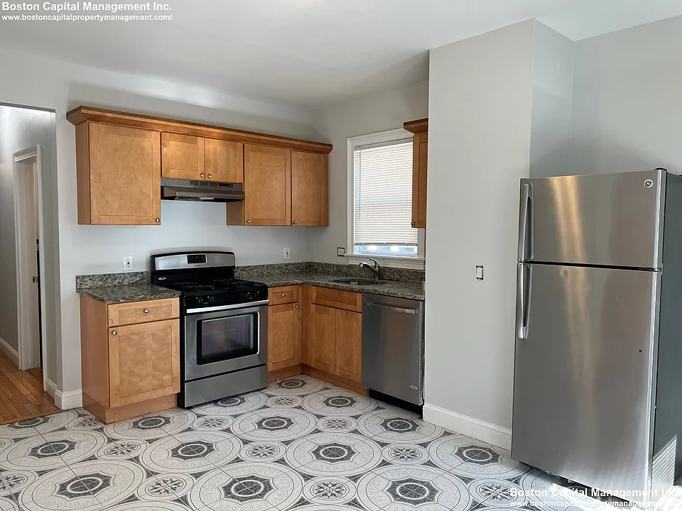 179 Belmont St #1