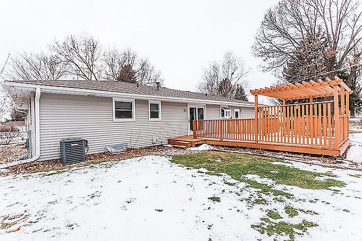 1st image of 772 Aura Dr
