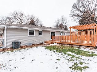 772 Aura Dr, Rockford, IL 61108