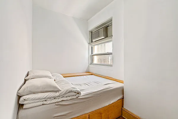 Rented by Compass | media 7