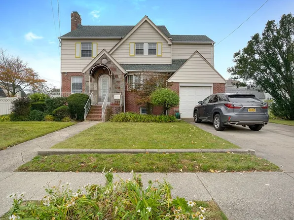 403 Beach 137 St #137, Rockaway Park, NY 11694