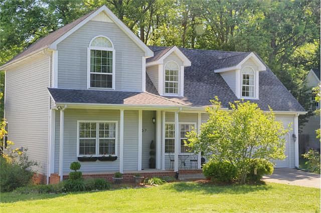 1st image of 107 Grovepark Ct