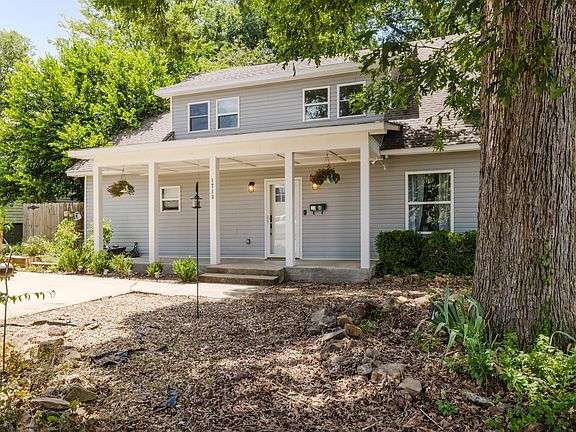 3rd image of 1713 Iris St
