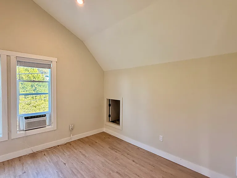 1609 E Columbia St #4 — Photo 16