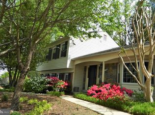 7799 Tangier Dr, Springfield, VA 22153