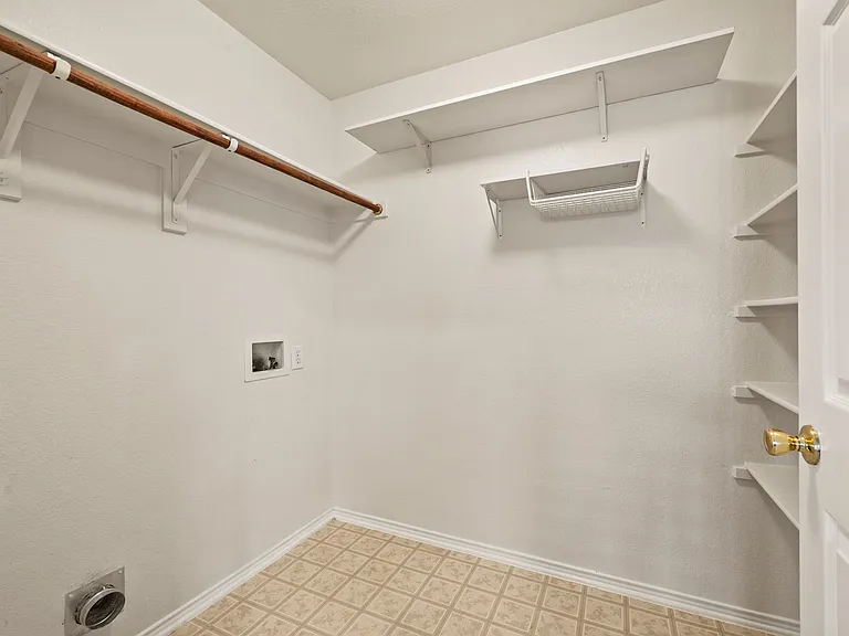 12113 Thicket Bend Dr — Photo 21